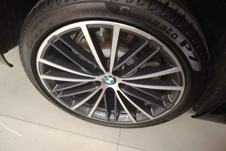 Used BMW 5 Series 2022 Restyled 530Li Leading Edition M Sport Package