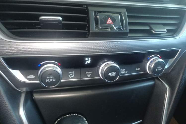 Used Honda Accord 2018 260TURBO Elite Edition China VI Audio And AC Panel