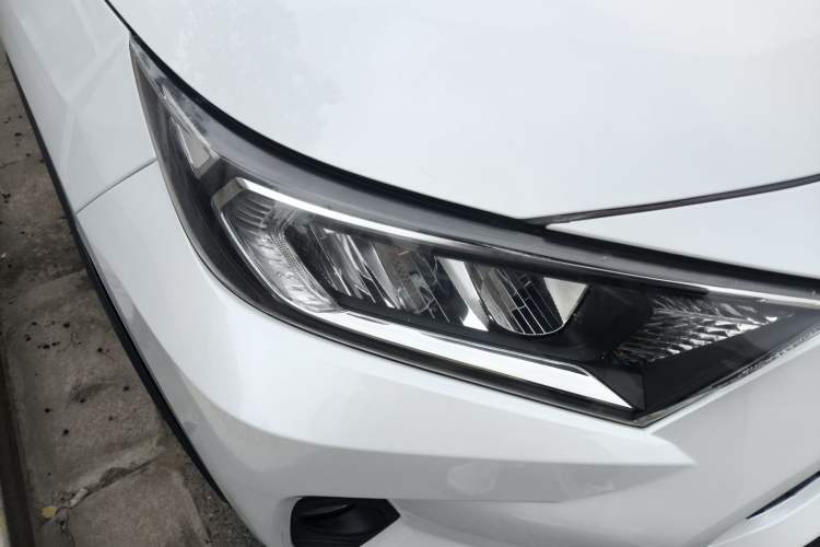 Used Toyota RAV4 2021 2.0L CVT 4x4 Trend Edition
