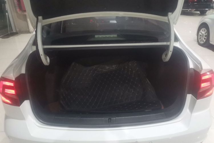 Used Volkswagen Bora 2019 Bora Legend 1.5L Manual Fashion Edition China VI Standard
