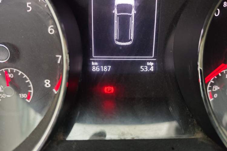 Used Volkswagen Touran 2016 Volkswagen Touran L 280TSI DSG Comfort Edition
