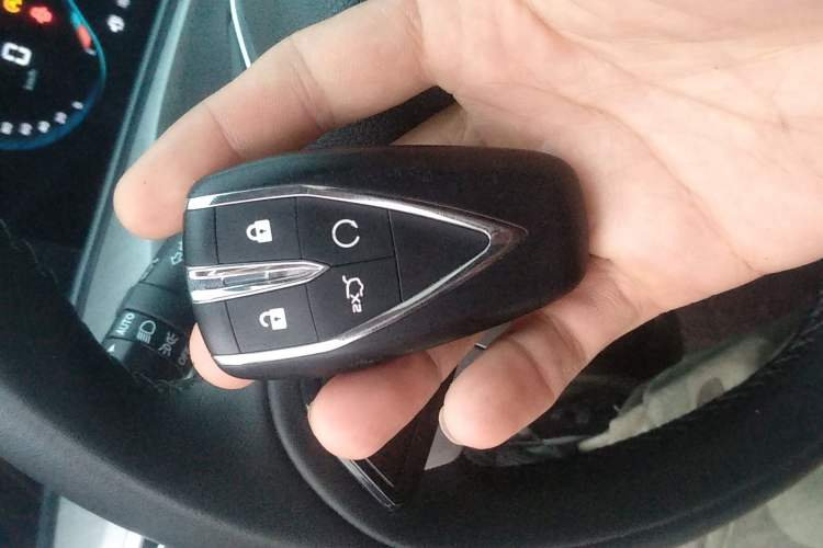 Used CHANGAN Eado 2023 Changan Edition PLUS Blue Whale NE 1.4T GDI DCT Prestige Version Vehicle Key