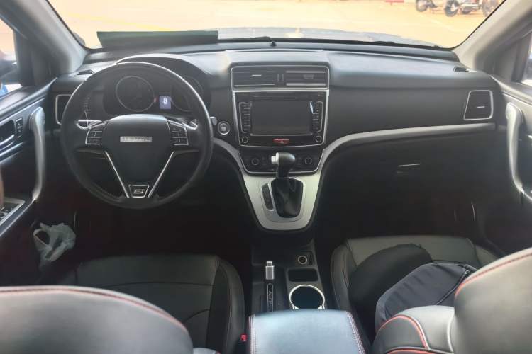Used Haval M6 2018 1.5T DCT Two-Wheel Drive Prestige Version
