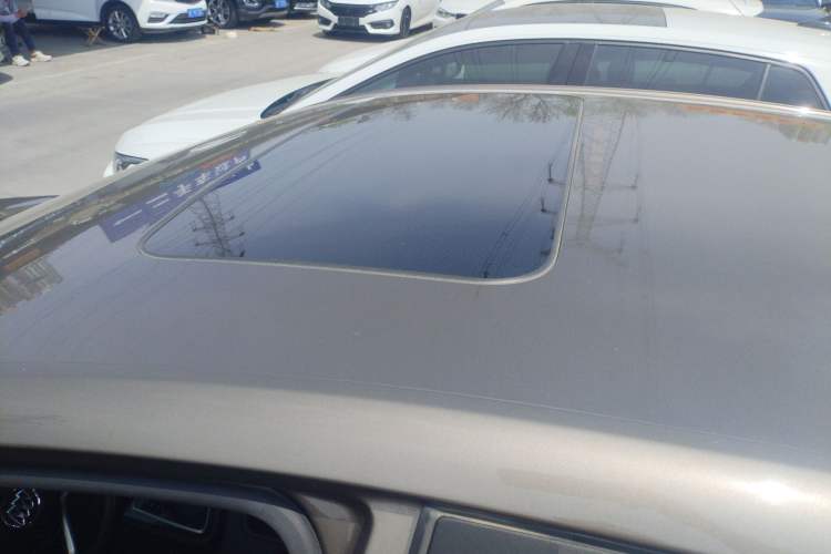 Used Buick GT 2015 15N Automatic Deluxe Edition Roof