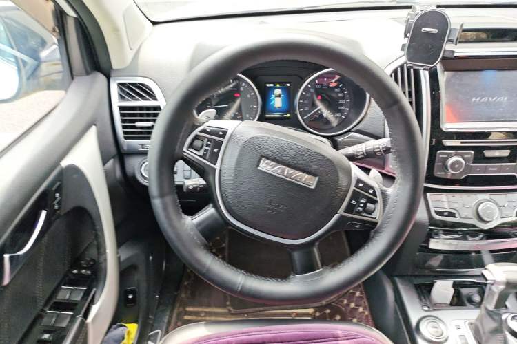 Used Haval H9 2016 2.0T Four-Wheel Drive Luxury Version 5 Seats