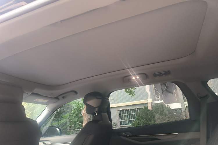 Used Ford Edge 2023 Ford Explorer L 2.0T EcoBoost Two-Wheel Drive 7-Seater Luxury Model