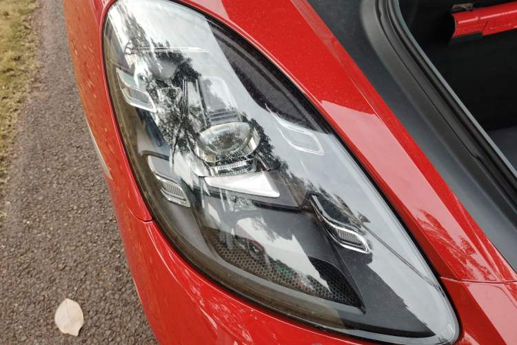 Used Porsche 718 2018 Cayman 2.0T
