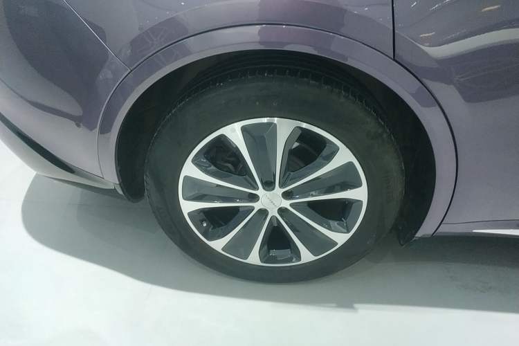 Used Hima Luxeed R7 2025 Range-Extended Version 251 km Max