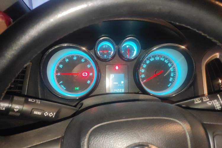 Used Buick GT 2014 XT 1.6L Automatic Fashion Edition Instrument Cluster