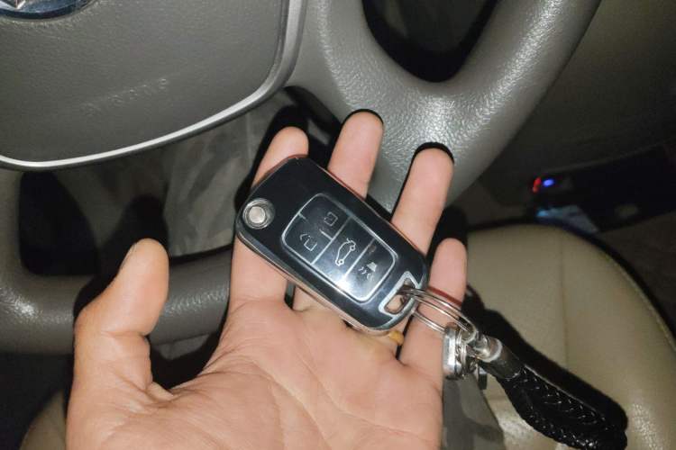 Used Buick GL8 2013 2.4L CT Luxury Business Comfort Edition