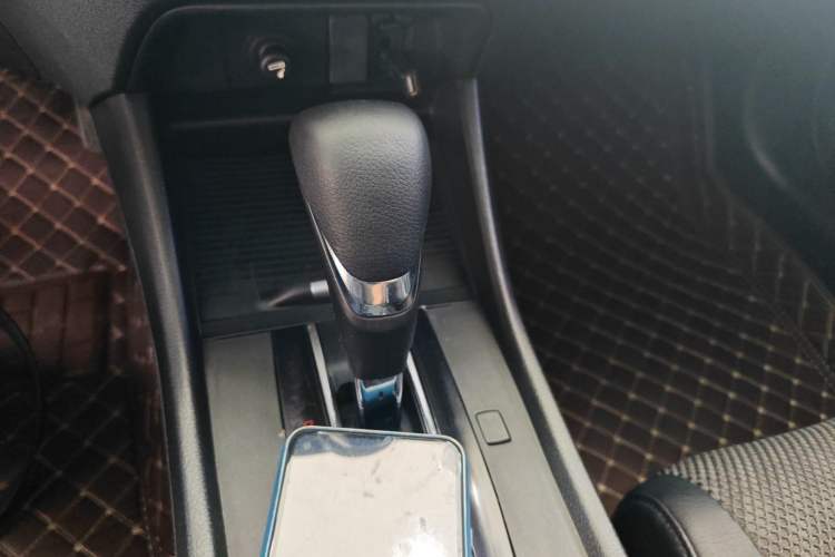 Used Honda Jade 2017 1.8L automatic Comfort version 5 seats