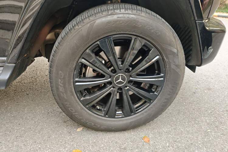 Used Mercedes-Benz G-Class 2022 G 500 Right Front Wheel Hub