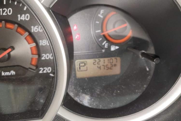 Used Nissan Sylphy 2012 Classic 1.6XE Automatic Comfort Edition Odometer Close Up