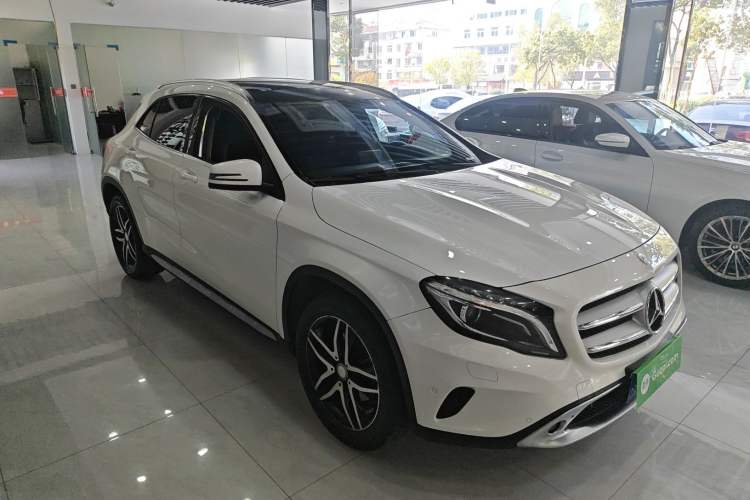 Used Mercedes-Benz GLA 2016 GLA 200 Fashion Model Exterior 1