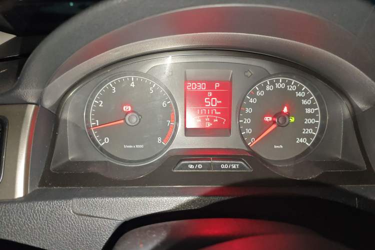 Used Volkswagen Santana 2015 1.6L Automatic Comfort Edition Instrument Cluster