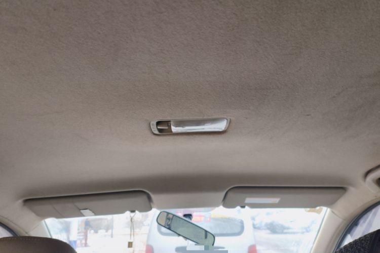 Used Nissan Livina 2010 Jingyue Edition 1.6L Manual All-Around Model