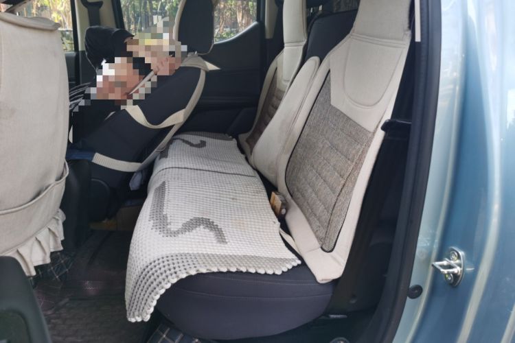 Used Great Wall King Kong Poer 2022 2.0T Manual Diesel Two-Wheel-Drive Entrepreneurial Long-Box Version GW4D20M Left Rear Seat