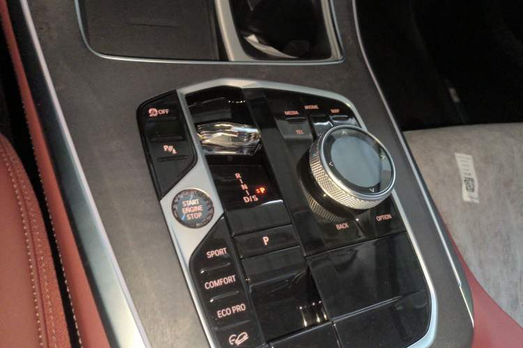 Used BMW X5 2023 xDrive 30Li Luxury M Sport Night Edition Package Gear Lever