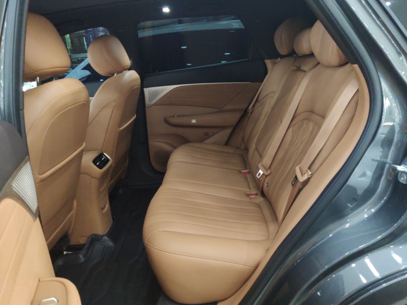 Dongfeng Aeolus L8 2025 Model 185KM Ideal Edition — снимка 20