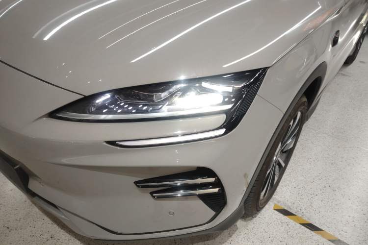 Used BYD Song PLUS New Energy 2025 EV Intelligent Driving Version 520km Premium Model
