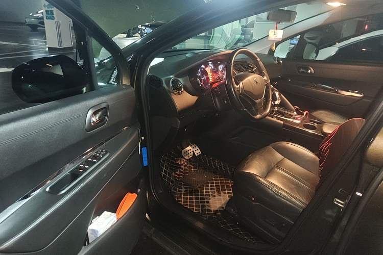 Used Peugeot 3008 2015 2.0L Automatic Trend Edition