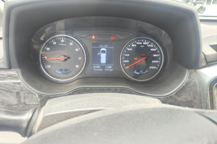 Used JAC Refine M4 2016 2.0L Manual Luxury Version
