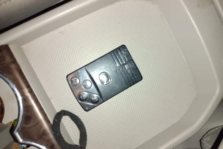 Used Mazda 8 2013 2.5L Ultimate Edition
