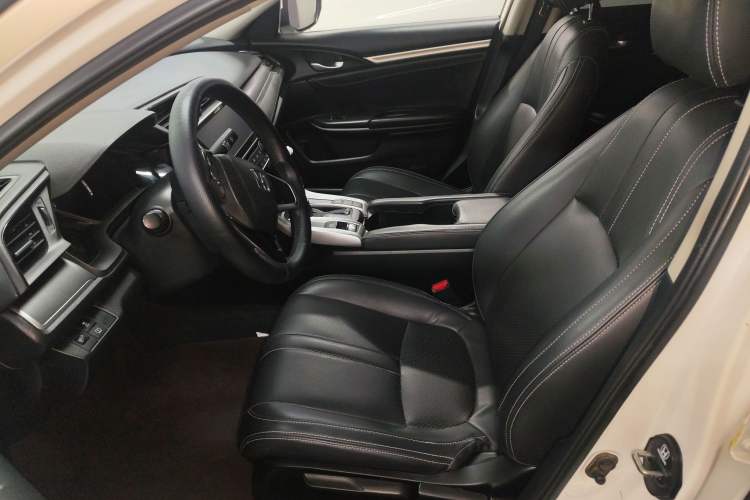 Used Honda Civic 2016 180TURBO CVT Comfort Version
