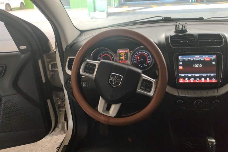 Used Dodge Journey 2015 2.0TD Four-Wheel Drive Luxury Edition