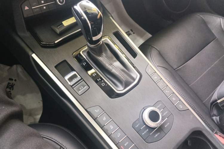 Used Wey VV5 2017 2.0T Flagship Edition
