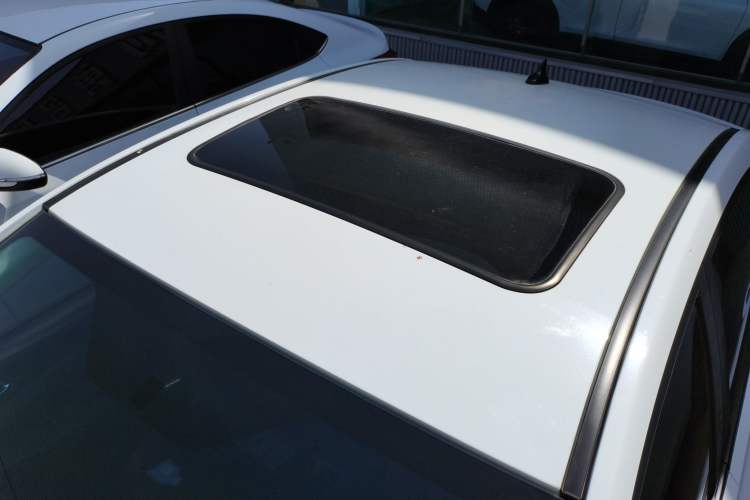 Used CHANGAN Eado DT 2019 1.6L Manual Comfort Model China VI Standard Roof