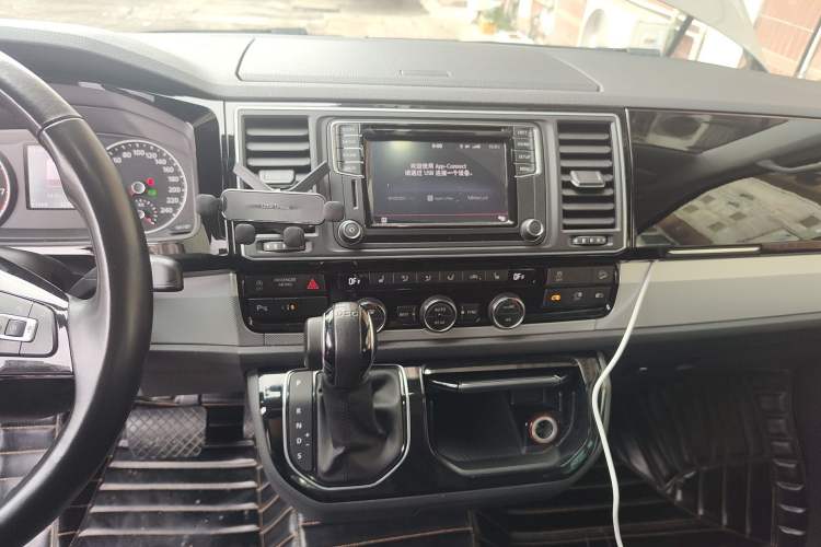 Used Volkswagen Multivan 