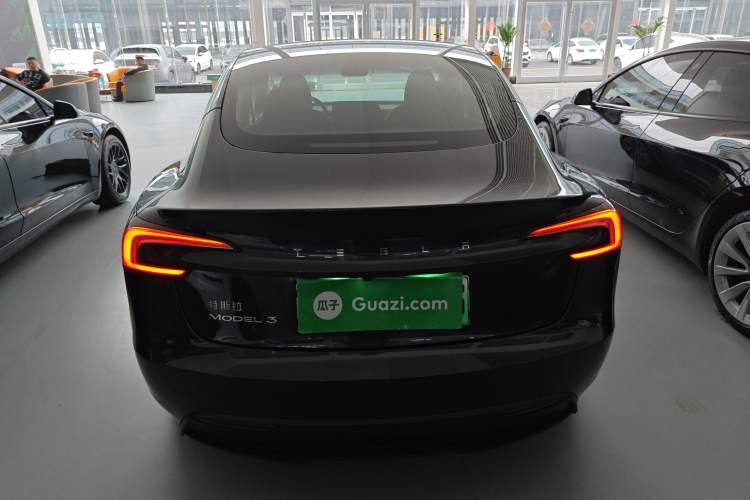 Used Tesla Model 3 2025 Rear-Wheel-Drive Version
