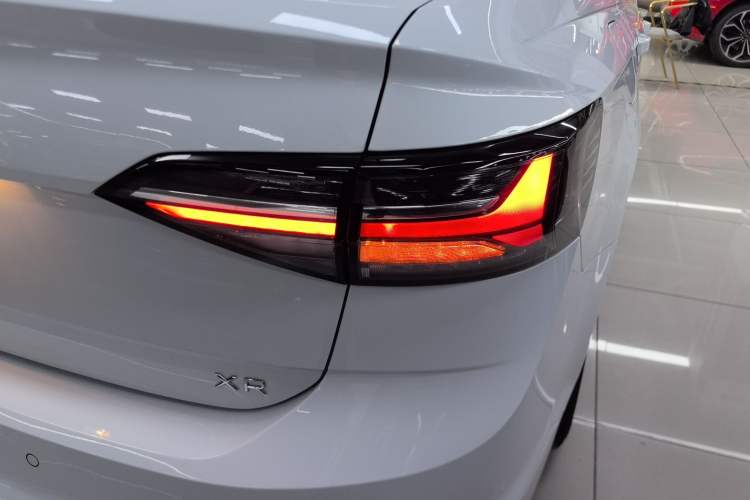 Used Volkswagen Lavida 2025 New Sharp 1.5L Outstanding New Edition Right Rear Taillight