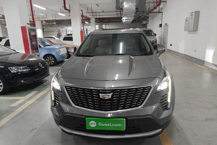 Used Cadillac XT4 2018 28T Two-Wheel-Drive Luxury Model
