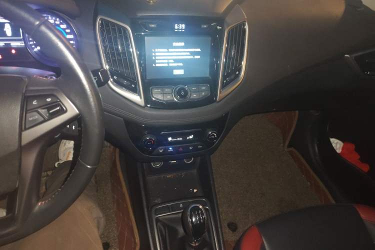 Used CHANGAN Eado 2016 1.6L Manual CarHome Custom Edition China IV Standard Audio And AC Panel