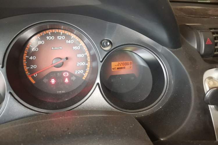 Used Everus S1 2012 1.3L Manual Comfort Edition Odometer Close Up