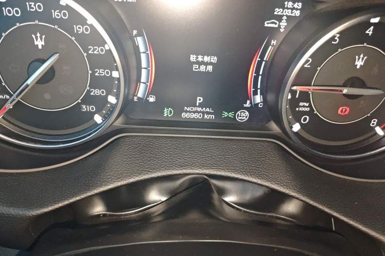 Used Maserati Levante 2022 2.0T GT Sharp Edition Odometer Close Up