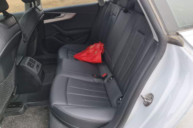 Used Audi A5 2017 Sportback 40 TFSI Fashion Model Left Rear Seat