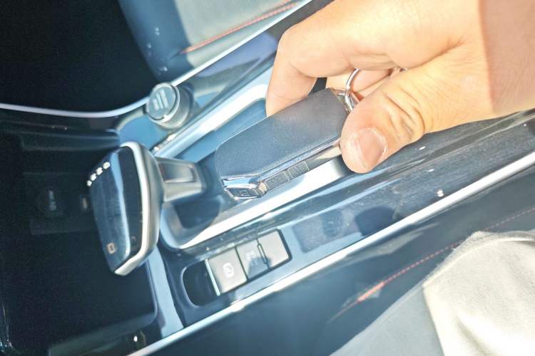 Used Kia KX3 2021 1.5L CVT Trend Edition Vehicle Key