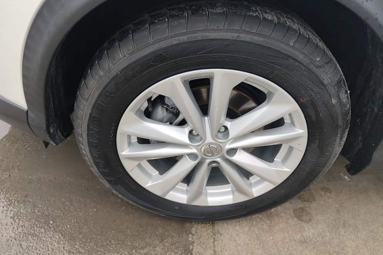 Used Nissan Qashqai 2017 2.0L CVT Elite Edition China V Standard Exterior 4