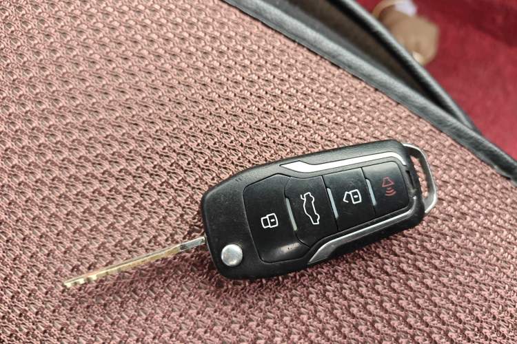 Used Nissan Sunny 2014 1.5XE CVT Comfort Edition Vehicle Key