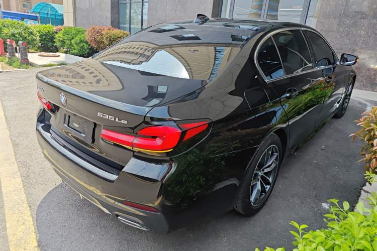 Used BMW 5 Series New Energy 2021 535Le M Sport Package Rear Right 45 Deg