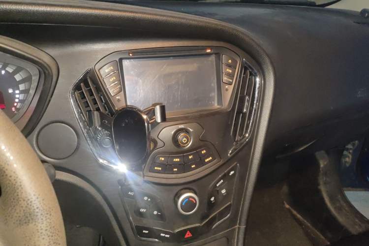 Used GAC Trumpchi GA3S Vision 2014 1.6L Automatic Elite ESP Version
