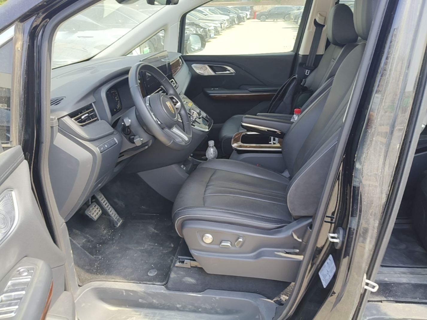 Hongqi HQ9 2023 2.0T Smart Connect Flagship Edition - Chinese Trim Xiang — снимка 17
