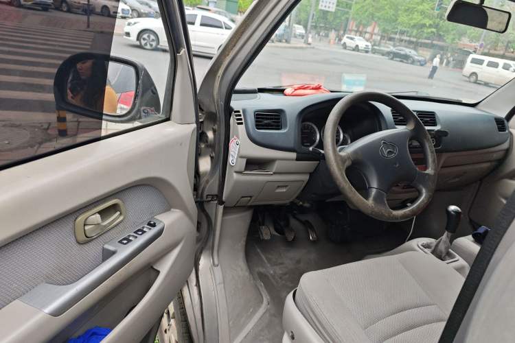 Used CHANGAN KAICHENG Taurus 2013 1.2L Elite Model Driver Seat