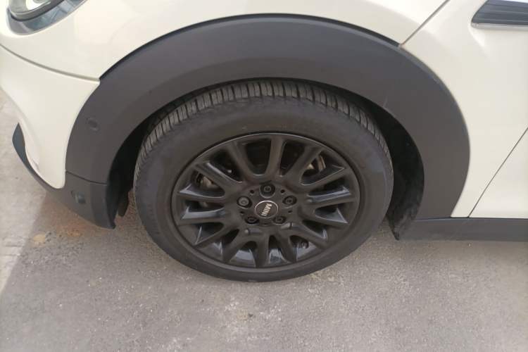 Used MINI MINI 2021 1.5T COOPER Classic Edition