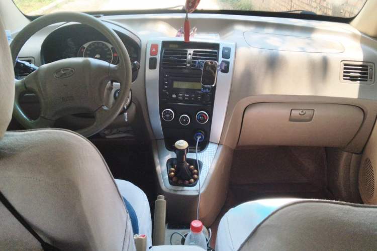 Used Hyundai Tucson 2009 2.0L Manual Two-Wheel Drive Fashion Edition