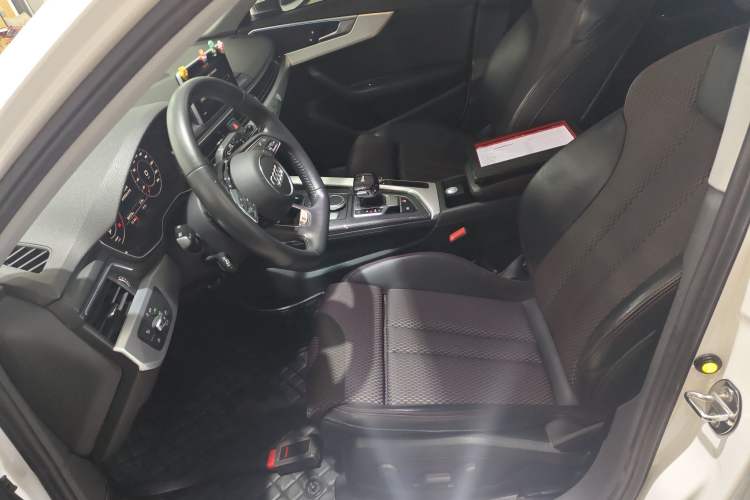 Used Audi A4L 2018 30th Anniversary Edition 40 TFSI Sport Edition