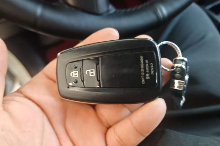 Used Toyota Prado 2019 3.5L Automatic TX-L Deluxe Edition with Rear-Mounted Spare Tire
